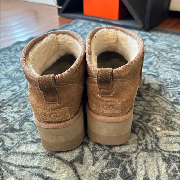 Chestnut Ugg Mini Platform - Picture 6 of 6